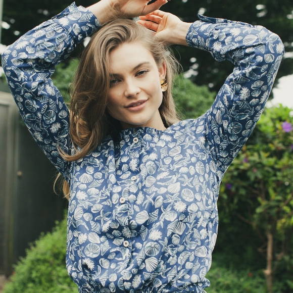 Ocean Breeze Genevieve Blouse - Picture 2 of 4